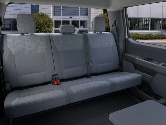 New 2026 Oxford White Ford XLT image 11