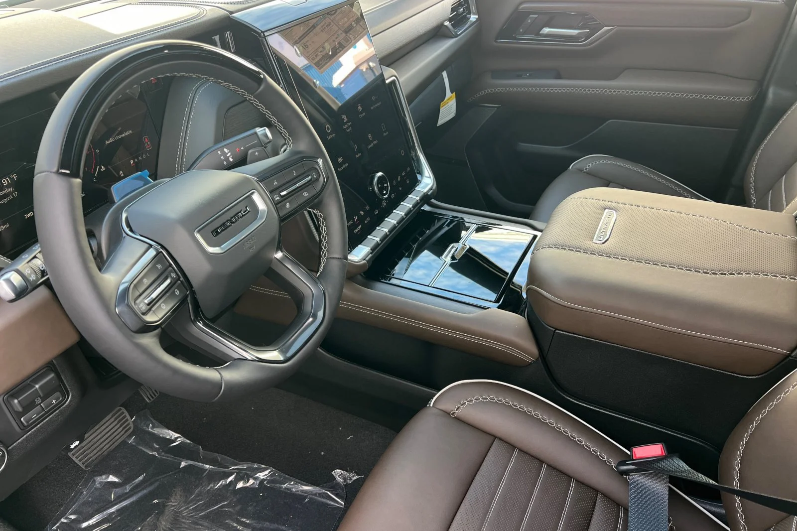 2026 GMC Yukon XL Denali Ultimate - Photo 8