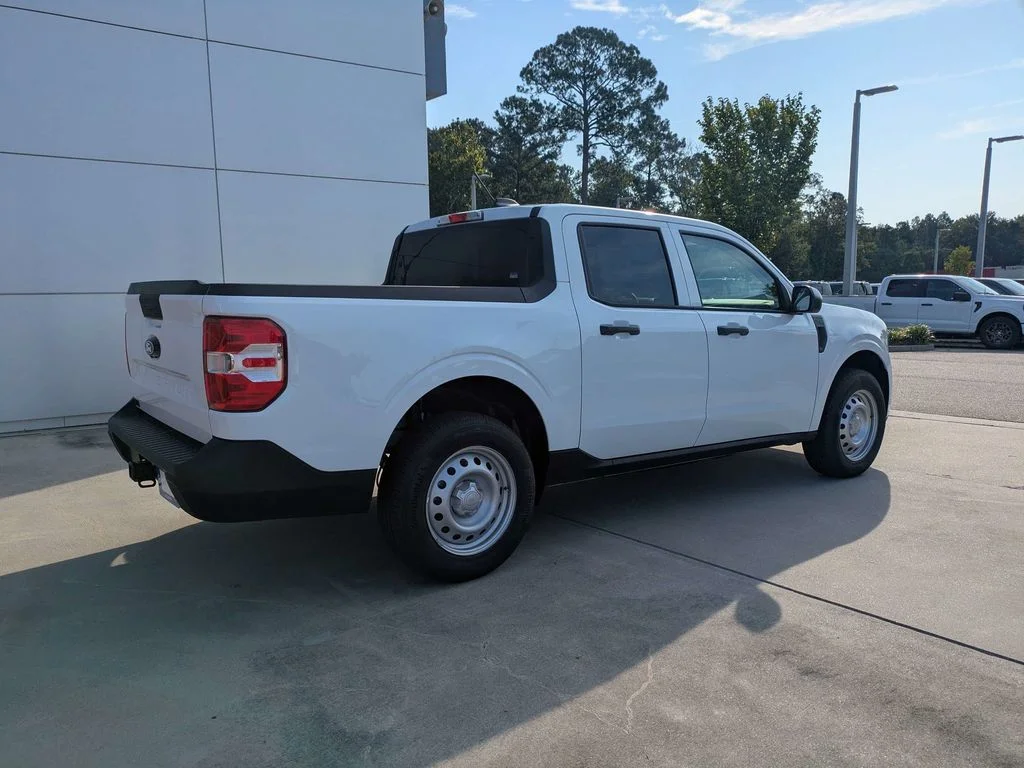 New 2026 Oxford White Ford XL image 4