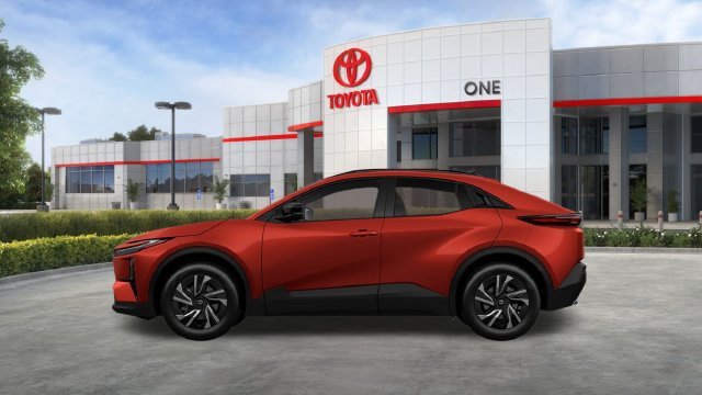 New 2027 Tandoori Toyota  SE image 7