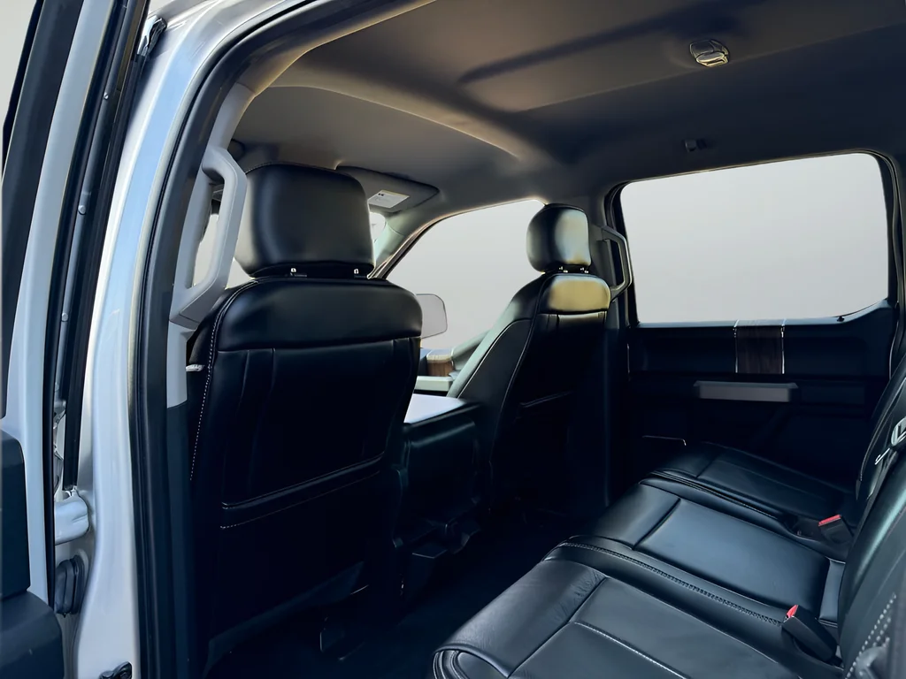 Used 2019 Silver Ford Lariat image 20