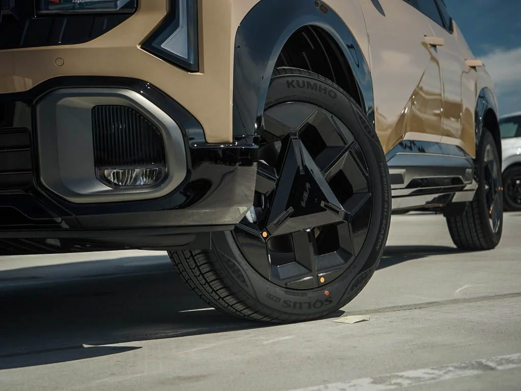 New 2027 Terrain Brown Kia X-Line S AWD image 6