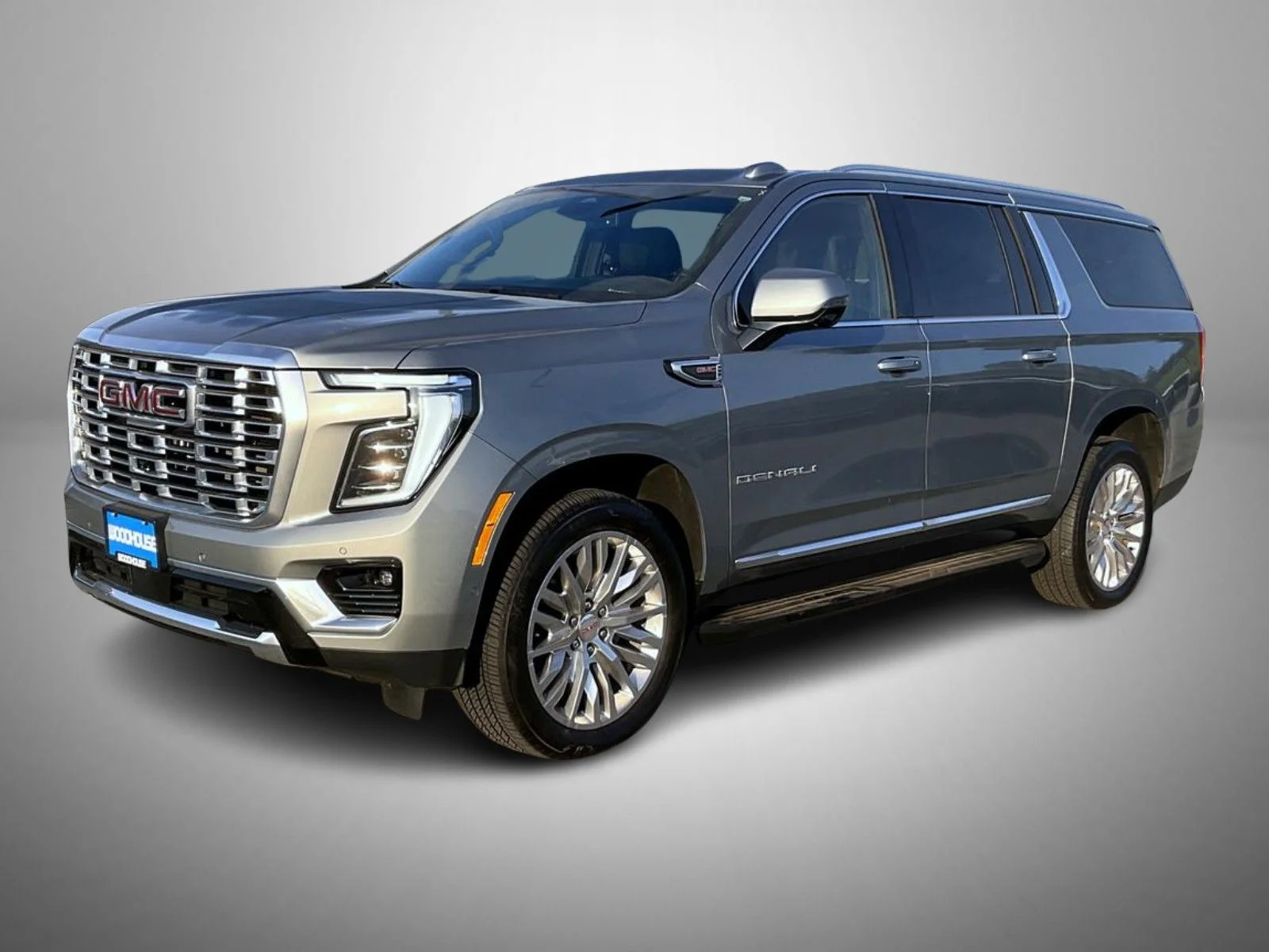 Used 2025 Silver GMC Denali image 1
