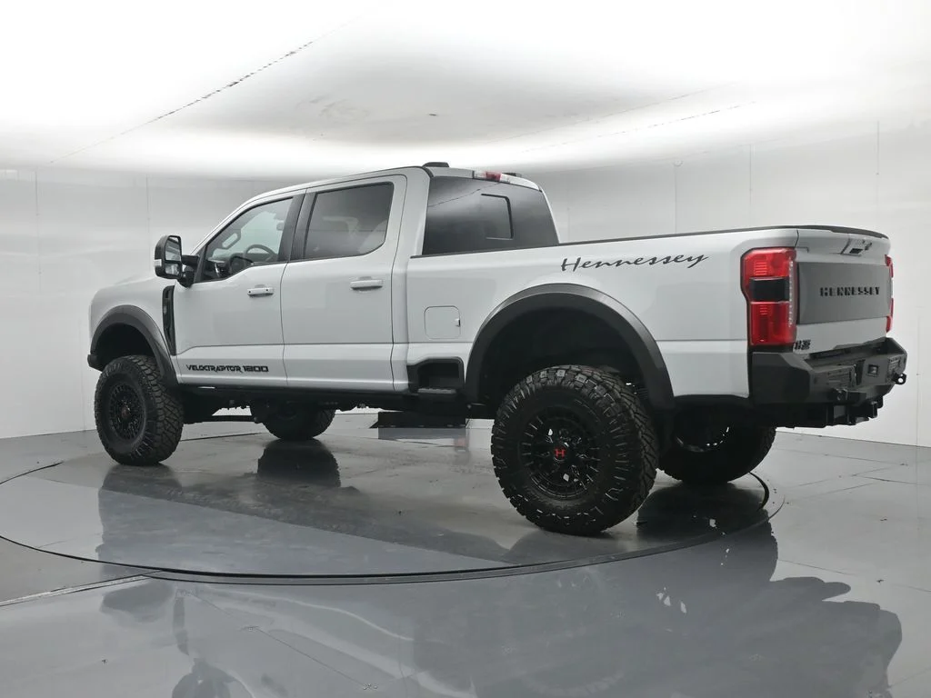 New 2026 Avalanche Ford Lariat image 6