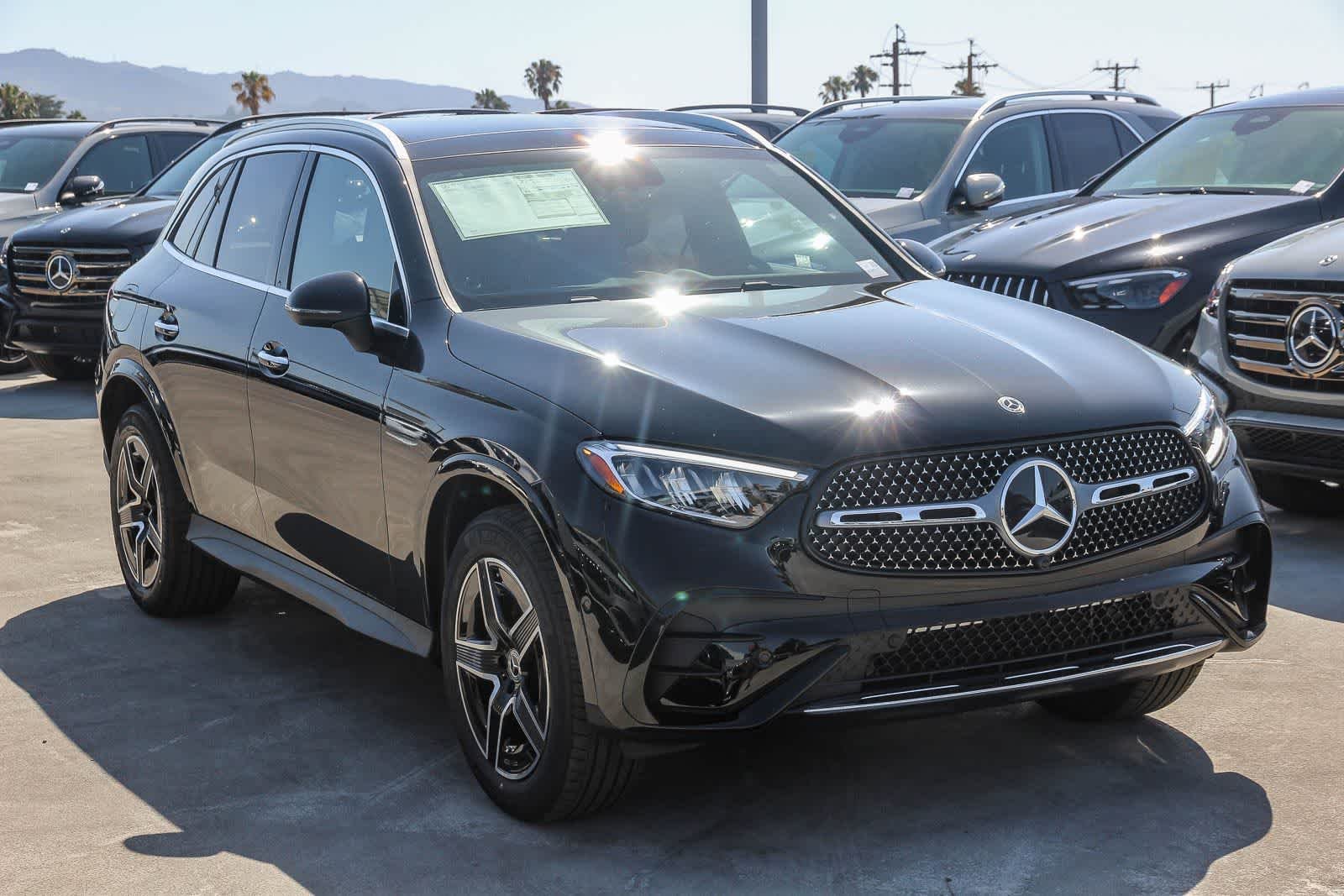 New 2026 Black Mercedes-Benz GLC 300 image 3