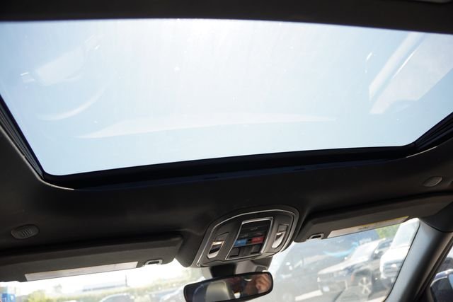 Used 2023 Silver Jeep Altitude X image 18