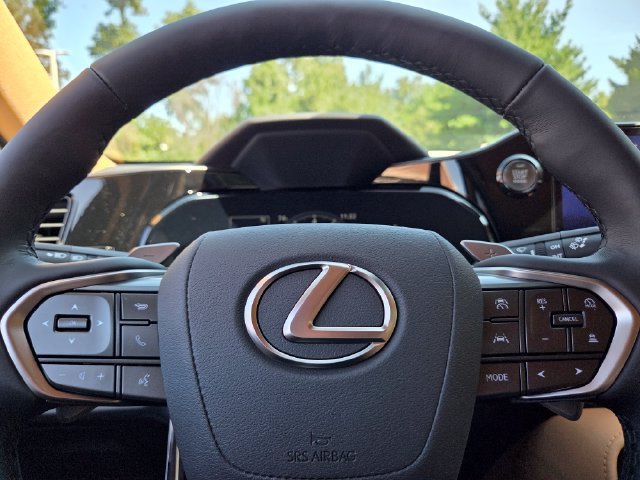New 2026 Ultra White Lexus PREMIUM image 29