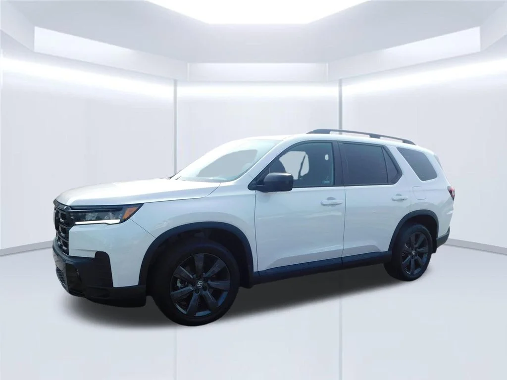 Used 2026 White Honda Sport image 7