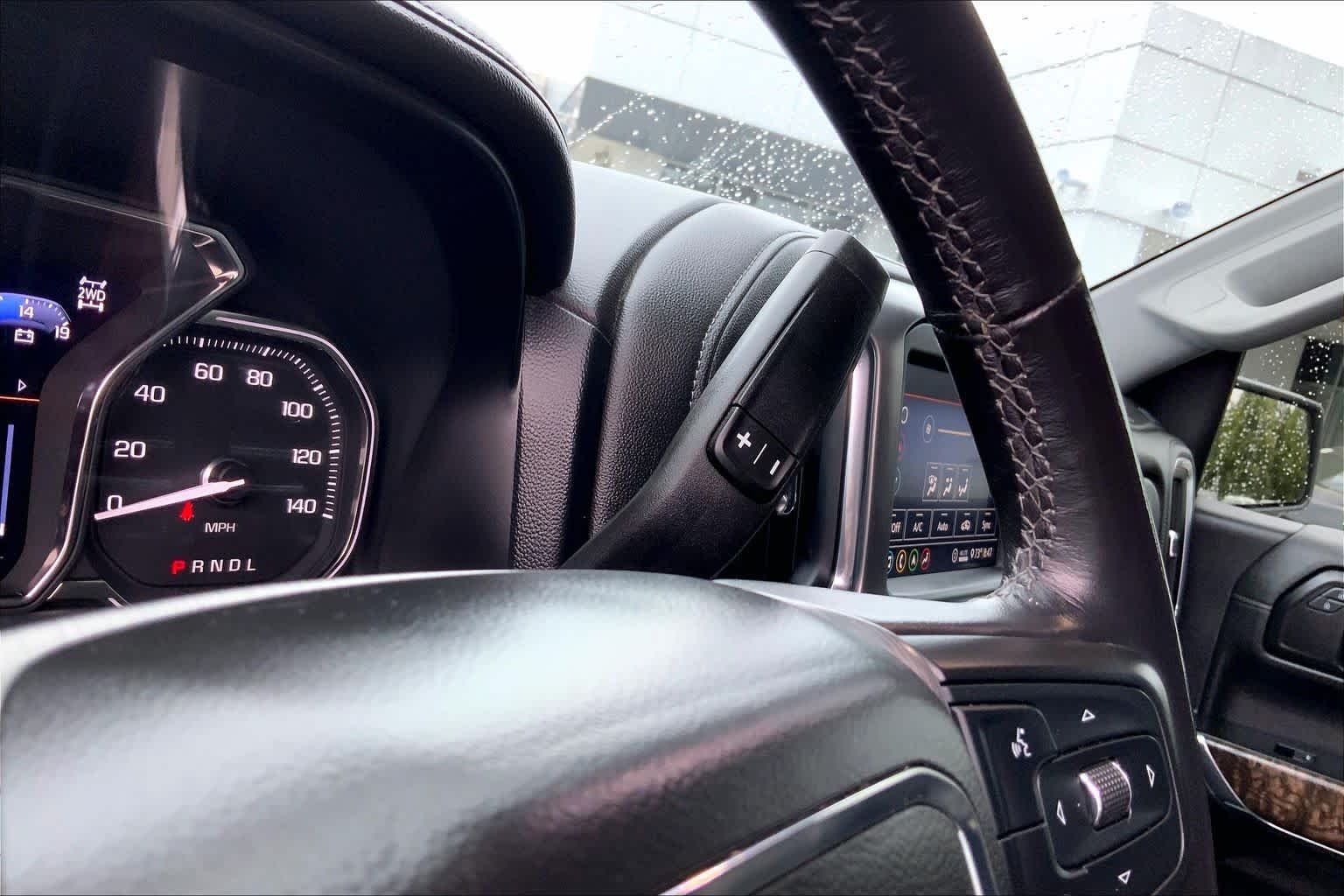 Used 2020 White Frost Tricoat GMC Denali image 16