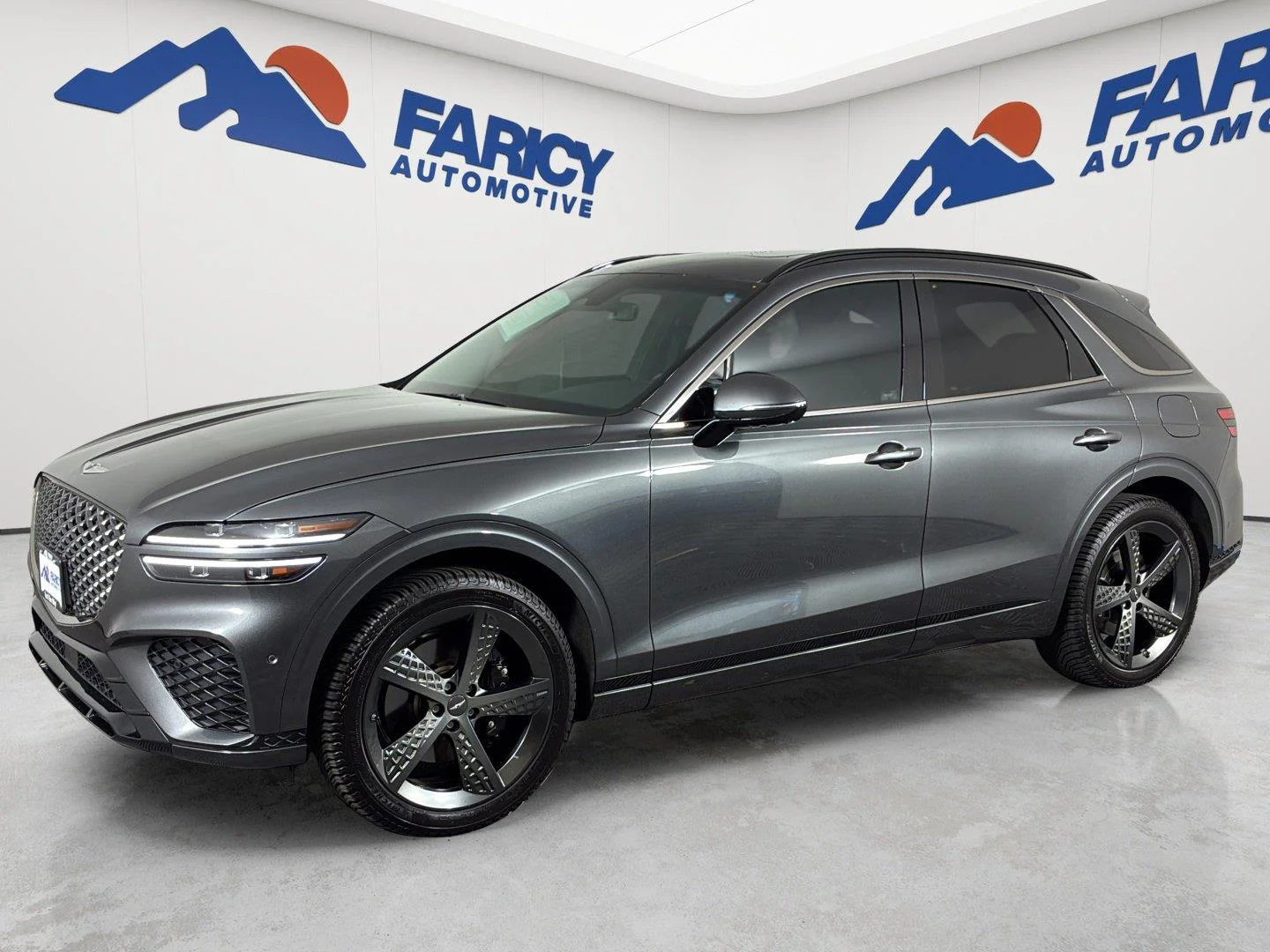 Used 2023 Himalayan Gray Genesis 2.5T image 1