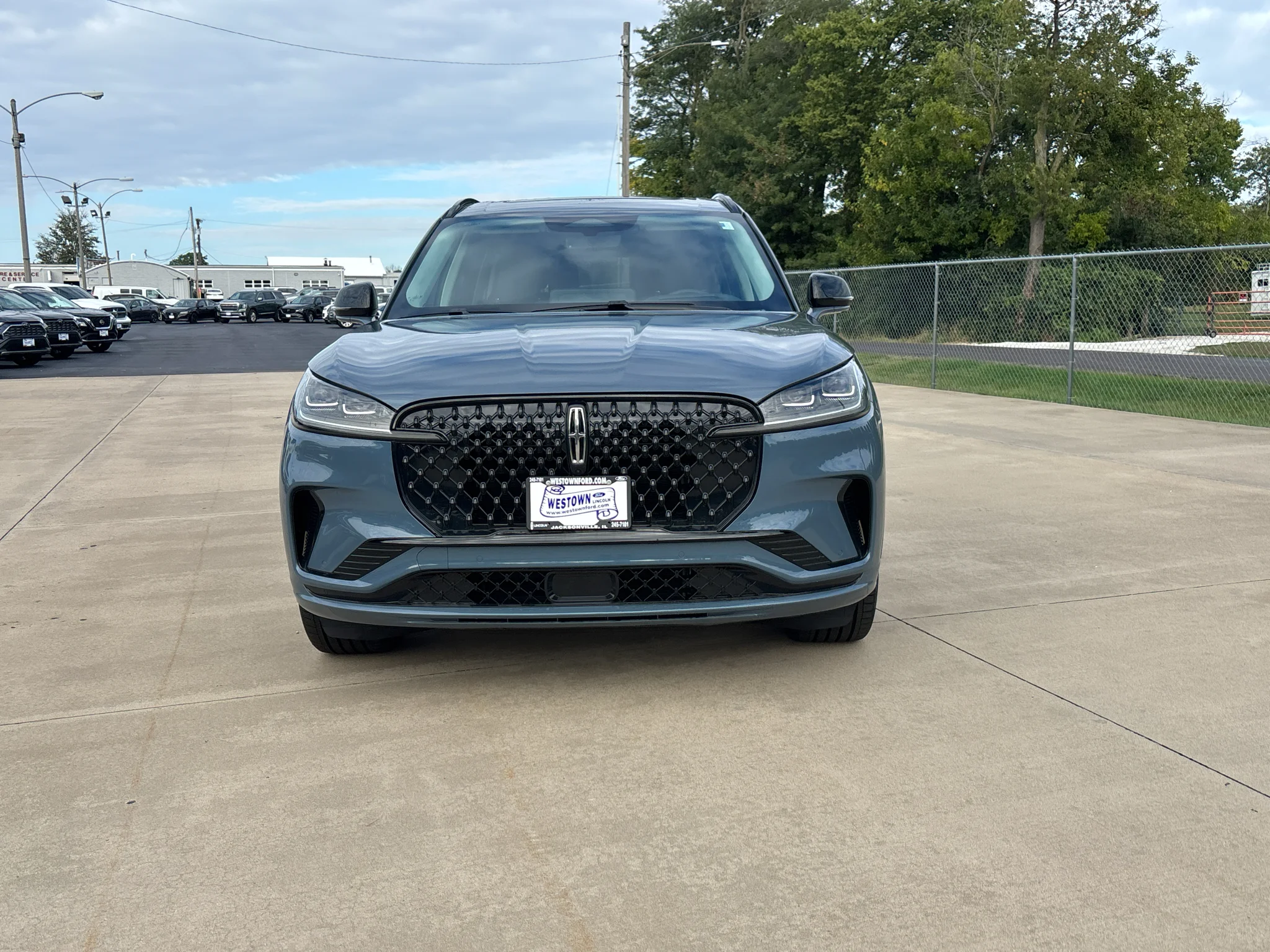 New 2026 Whisper Blue Metallic Clearcoat Lincoln Reserve® image 7