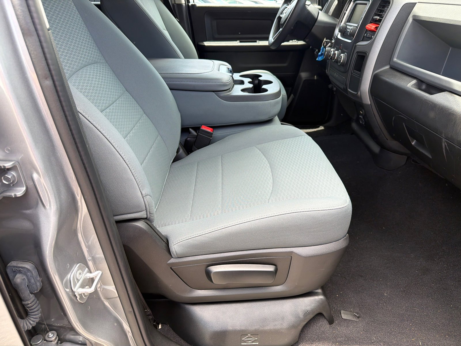 Used 2020 Billet Silver Metallic Clearcoat Ram Tradesman image 14