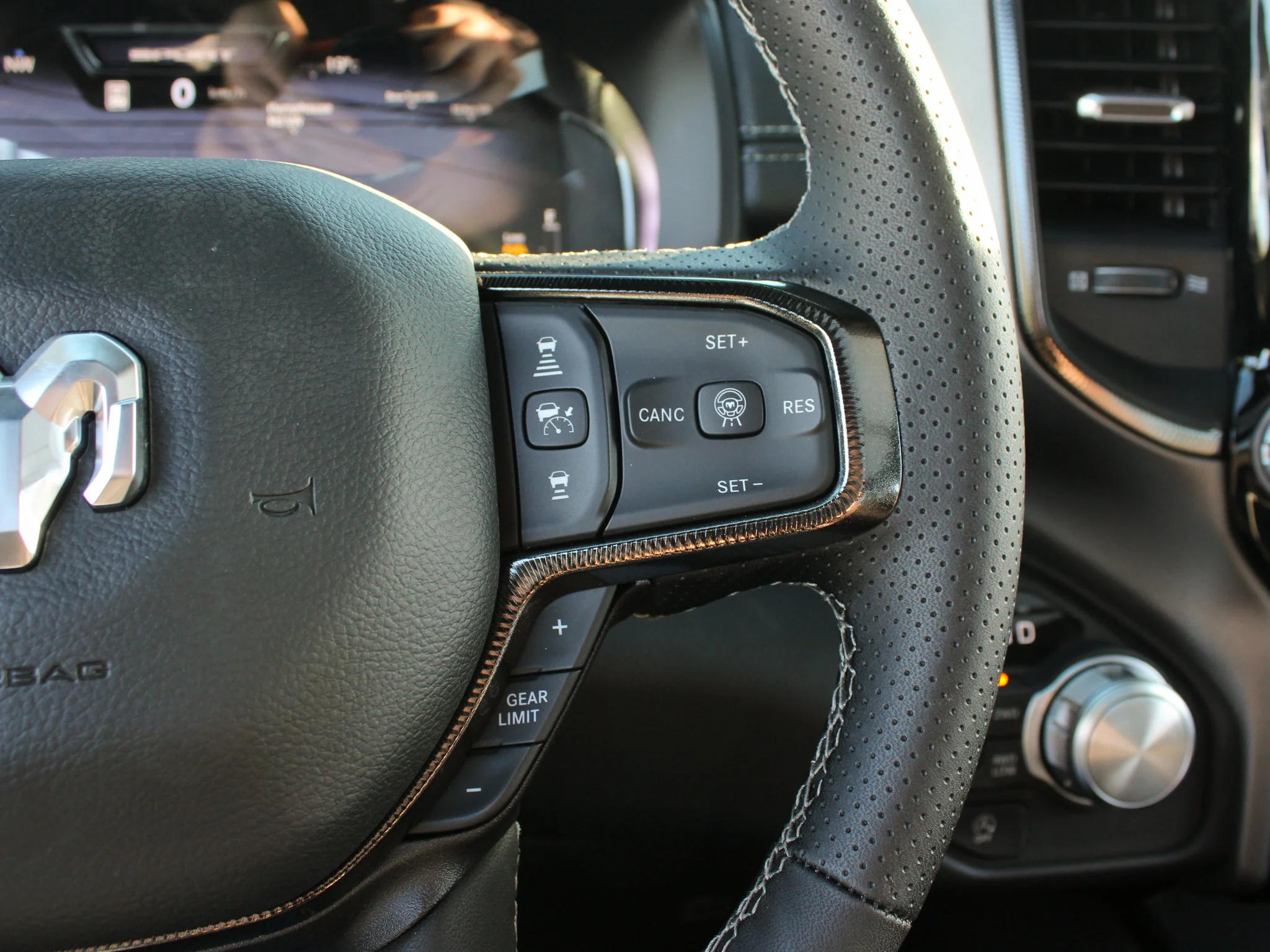 New 2026 Black RAM Sport* image 20