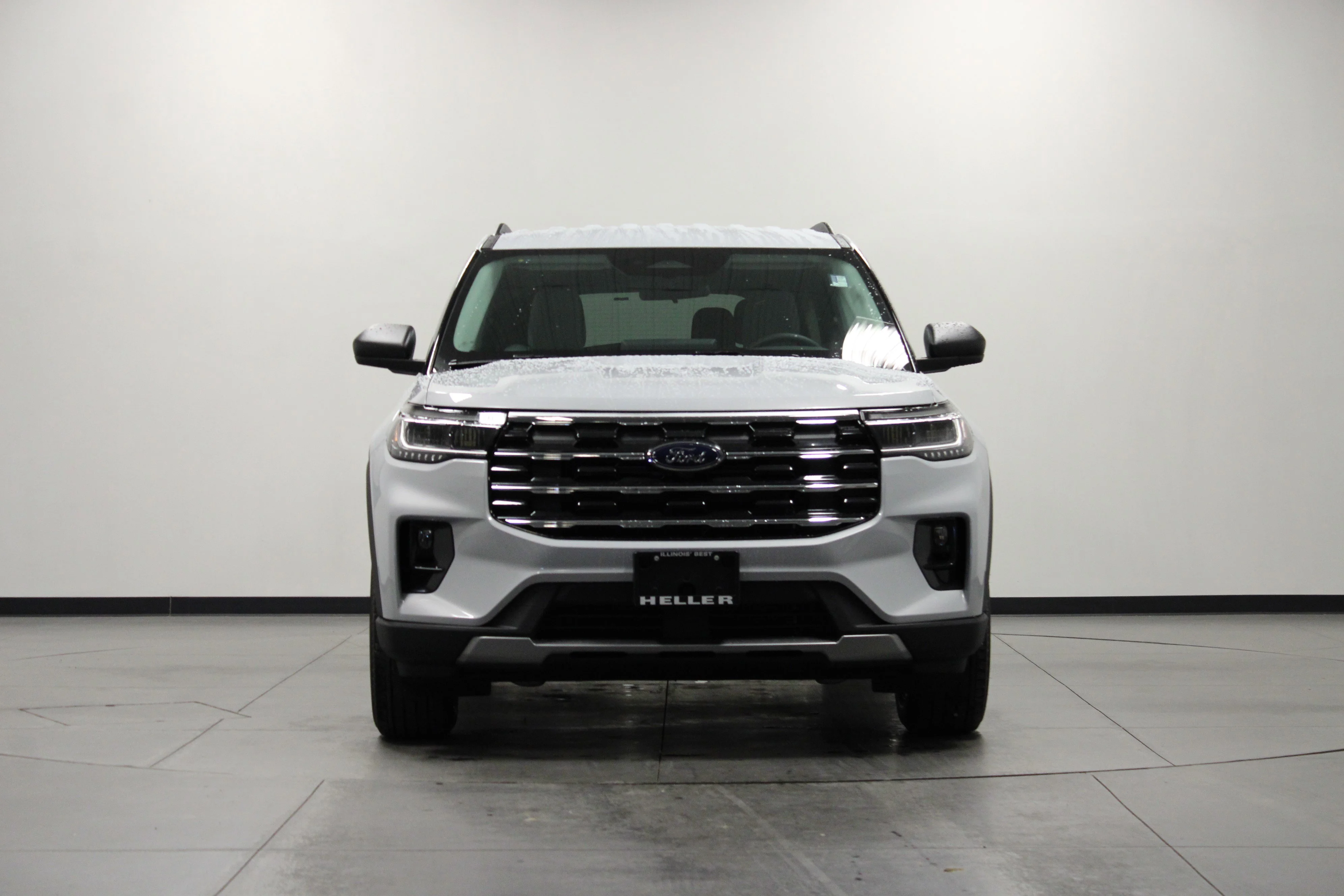 New 2026 Space White Metallic Ford Active image 9