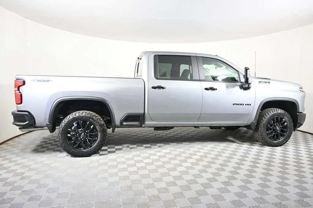 2026 Chevrolet Silverado 2500 HD LT - Photo 8