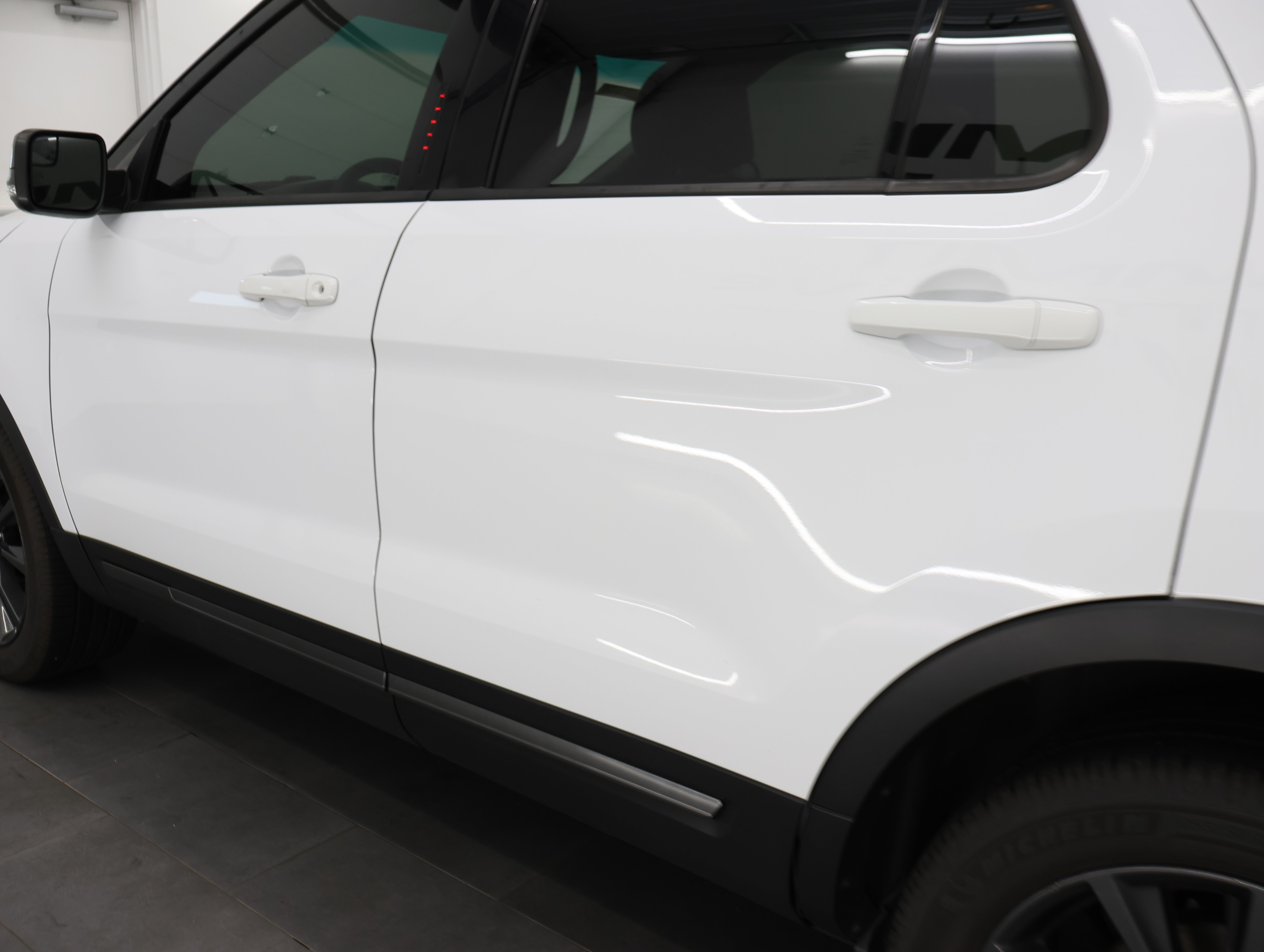 Used 2017  Ford XLT image 32