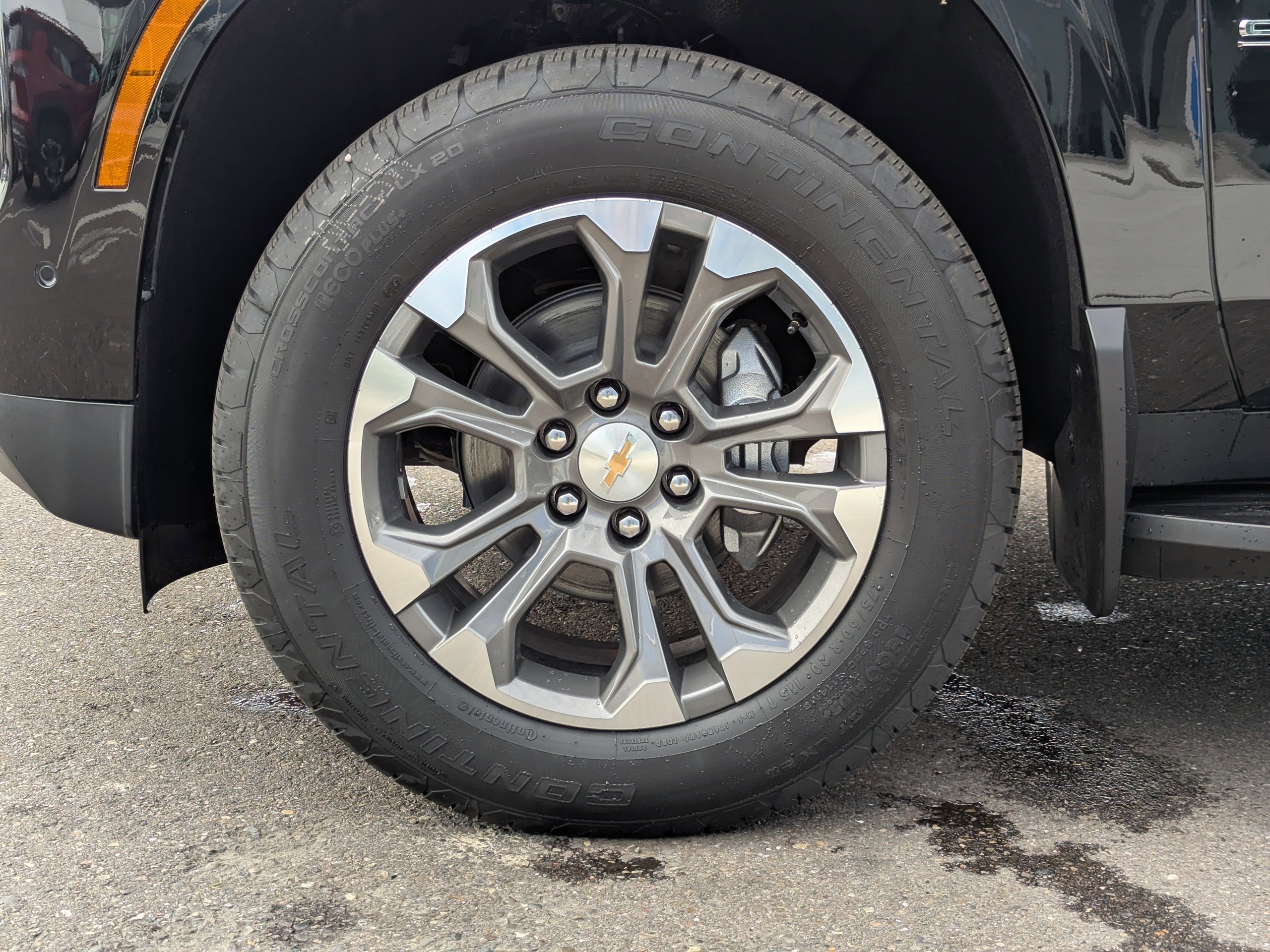 2026 Chevrolet Suburban LS - Photo 52