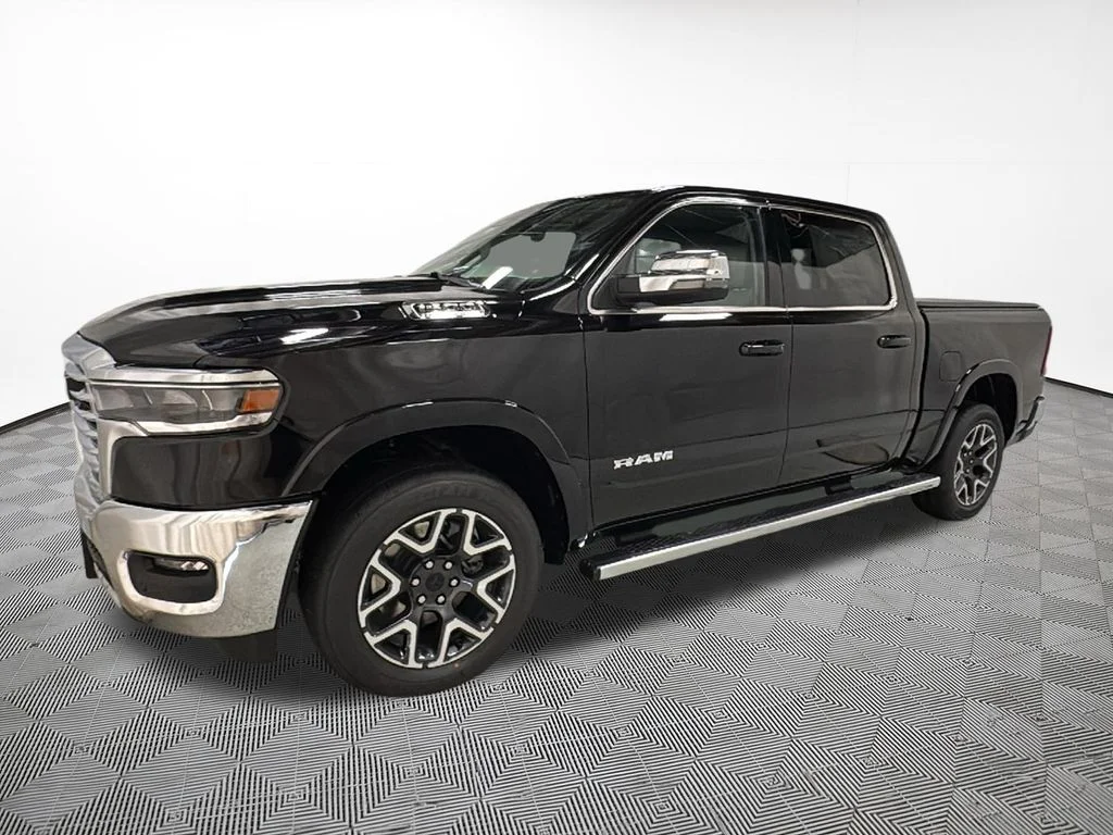 New 2026 Diamond Black Crystal Pearl-Coat Exterior Paint RAM Laramie image 2