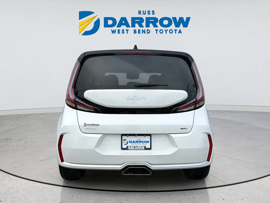 Used 2025 White Kia GT-Line image 4