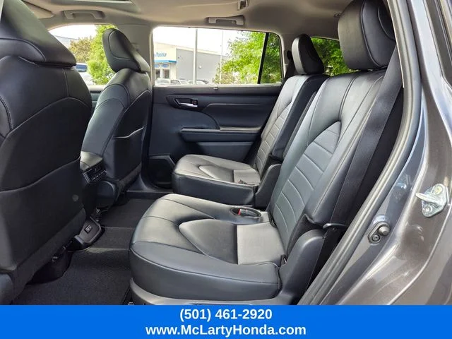 Used 2025 Magnetic Gray Metallic Toyota XLE image 11