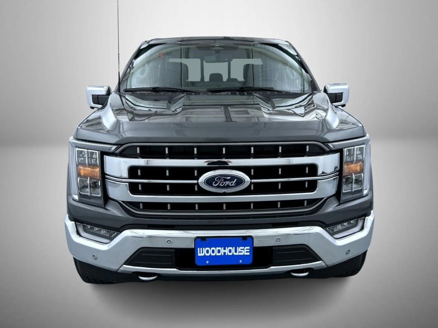 Used 2023 Gray Ford Lariat image 2