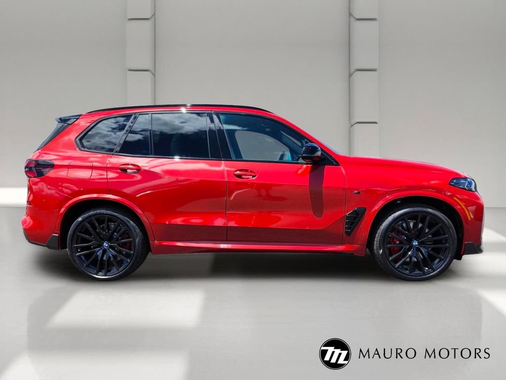New 2026  BMW M60i image 2