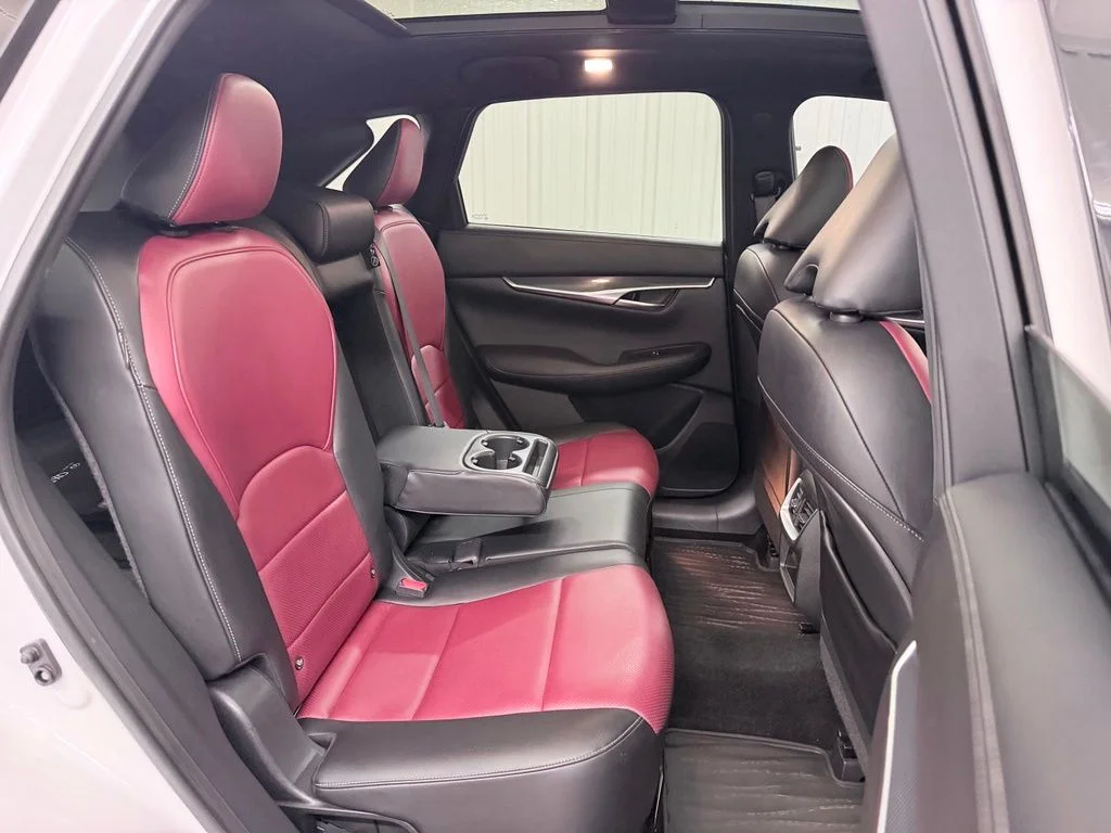 Certified Used 2023 White INFINITI SPORT image 38