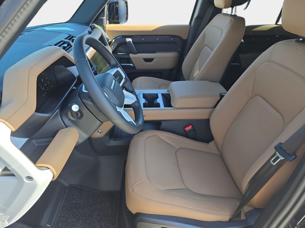 New 2026 Santorini Black LAND ROVER X-Dynamic SE image 15
