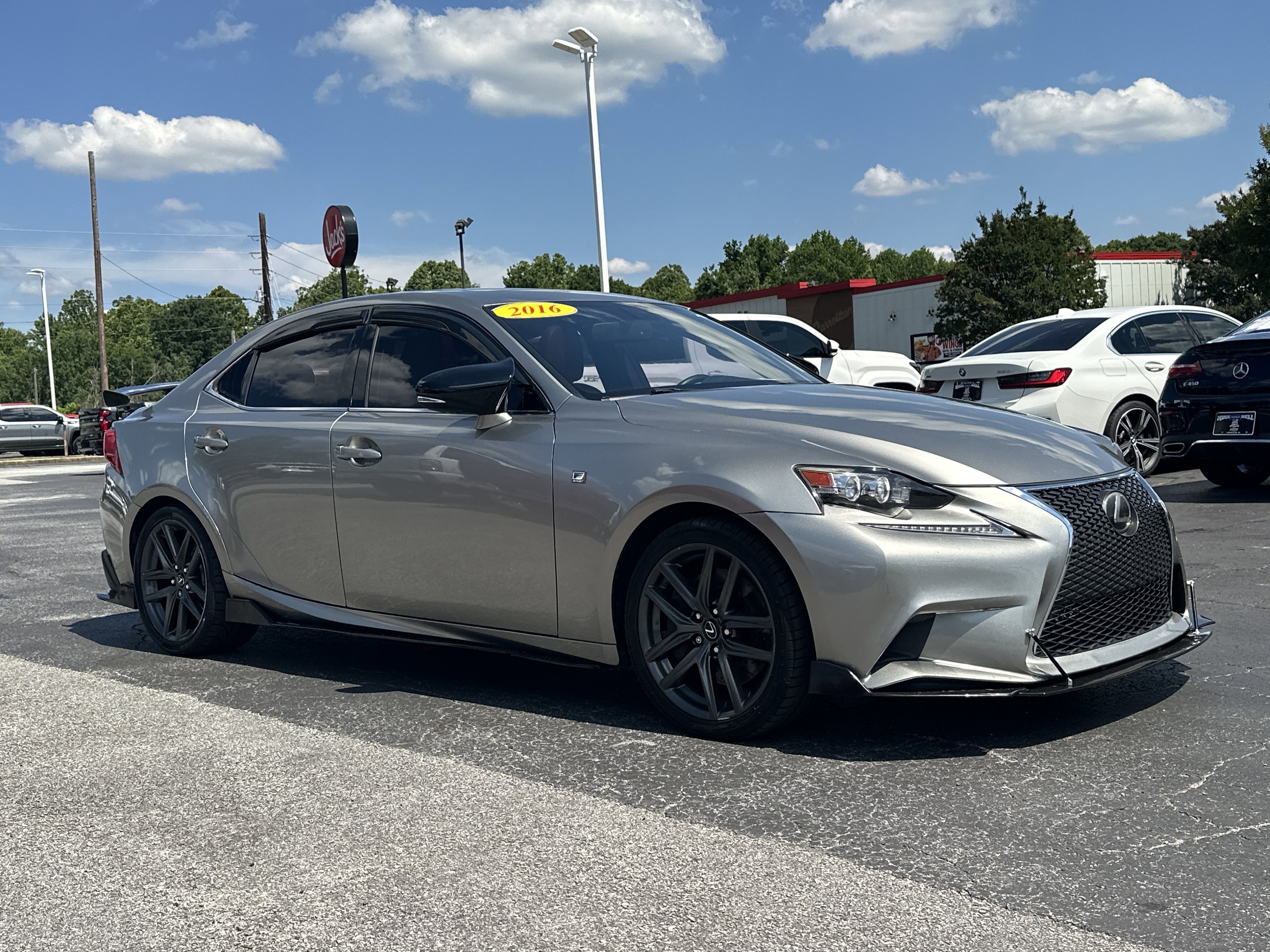 2016 Lexus IS 350 200t's photo