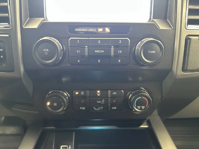 Used 2020 Gray Ford XLT image 19