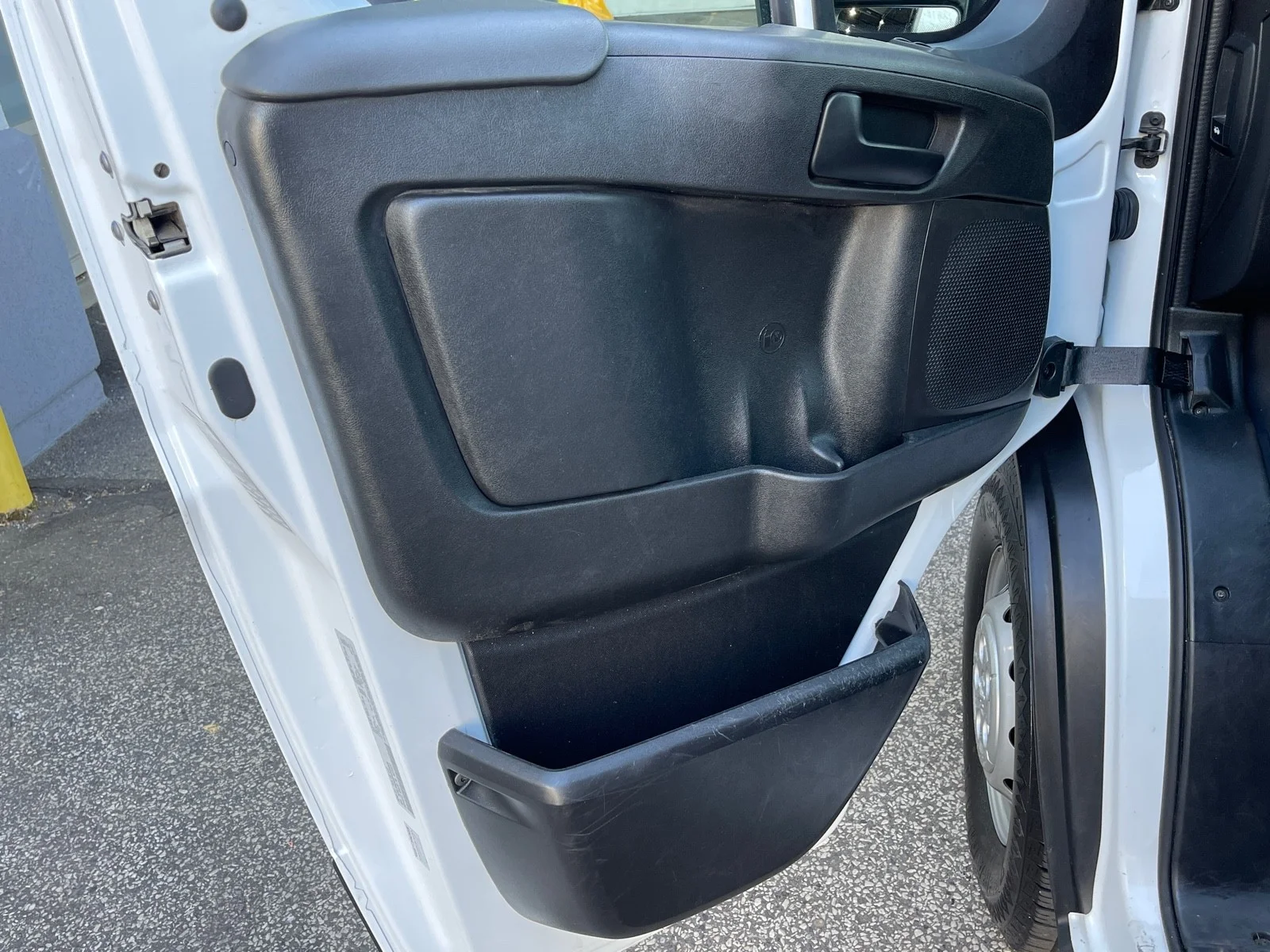 Used 2023 WHITE Ram  image 36