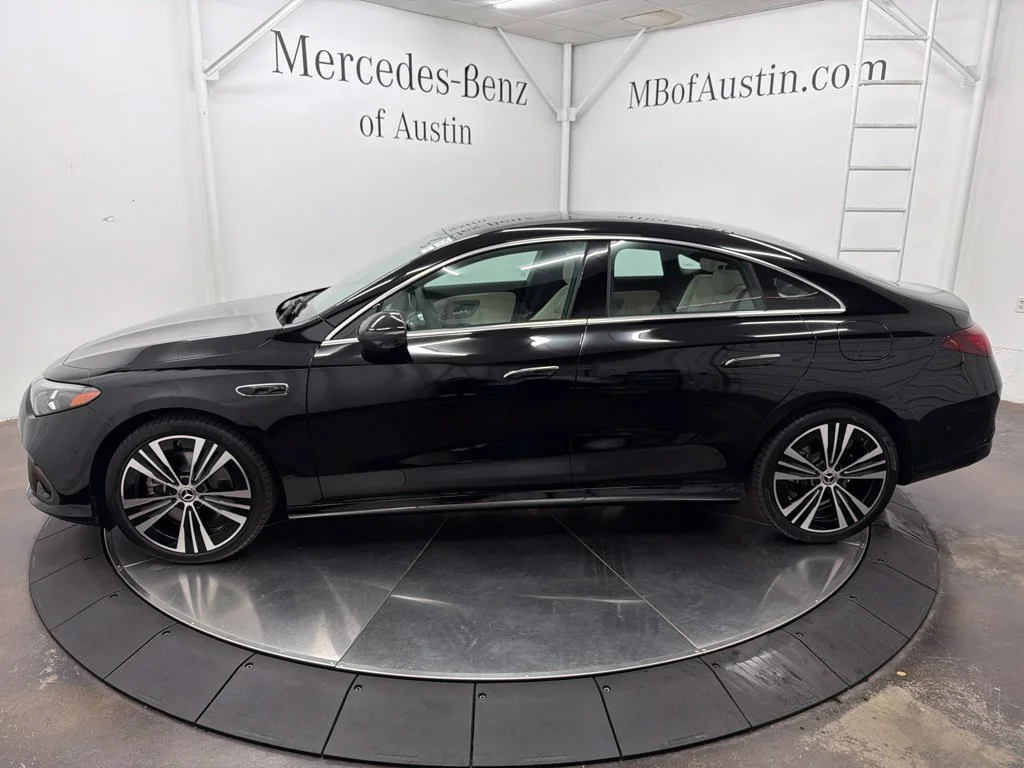New 2027 Black Mercedes-Benz CLA 220 image 3