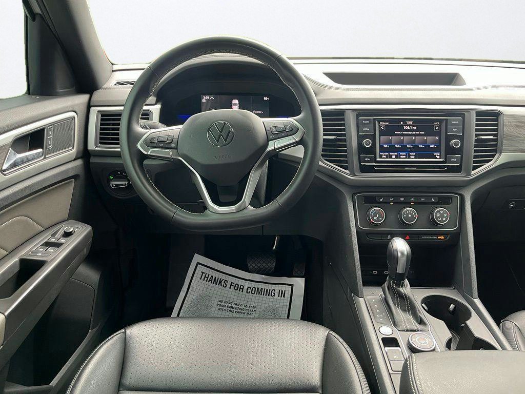 Used 2022 White Volkswagen 2.0T SE image 14