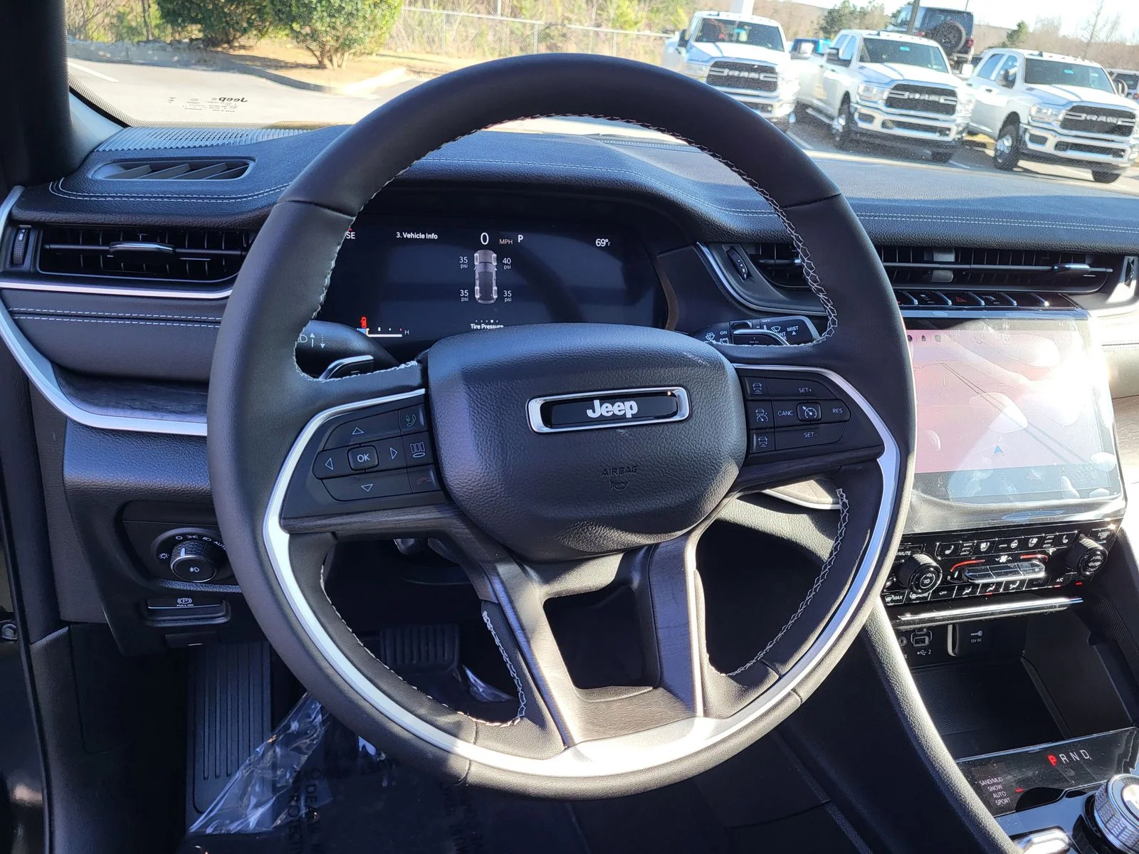 2025 Jeep Grand Cherokee Limited - Photo 15