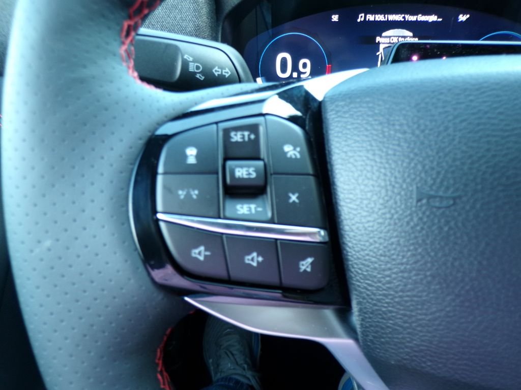 New 2026 Space White Metallic Ford ST-Line image 17