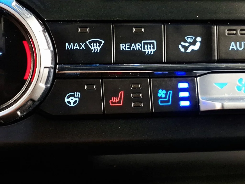 Used 2023 Black Ford Lariat image 14