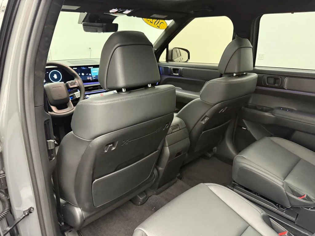 Used 2025 Gray Hyundai Calligraphy image 41