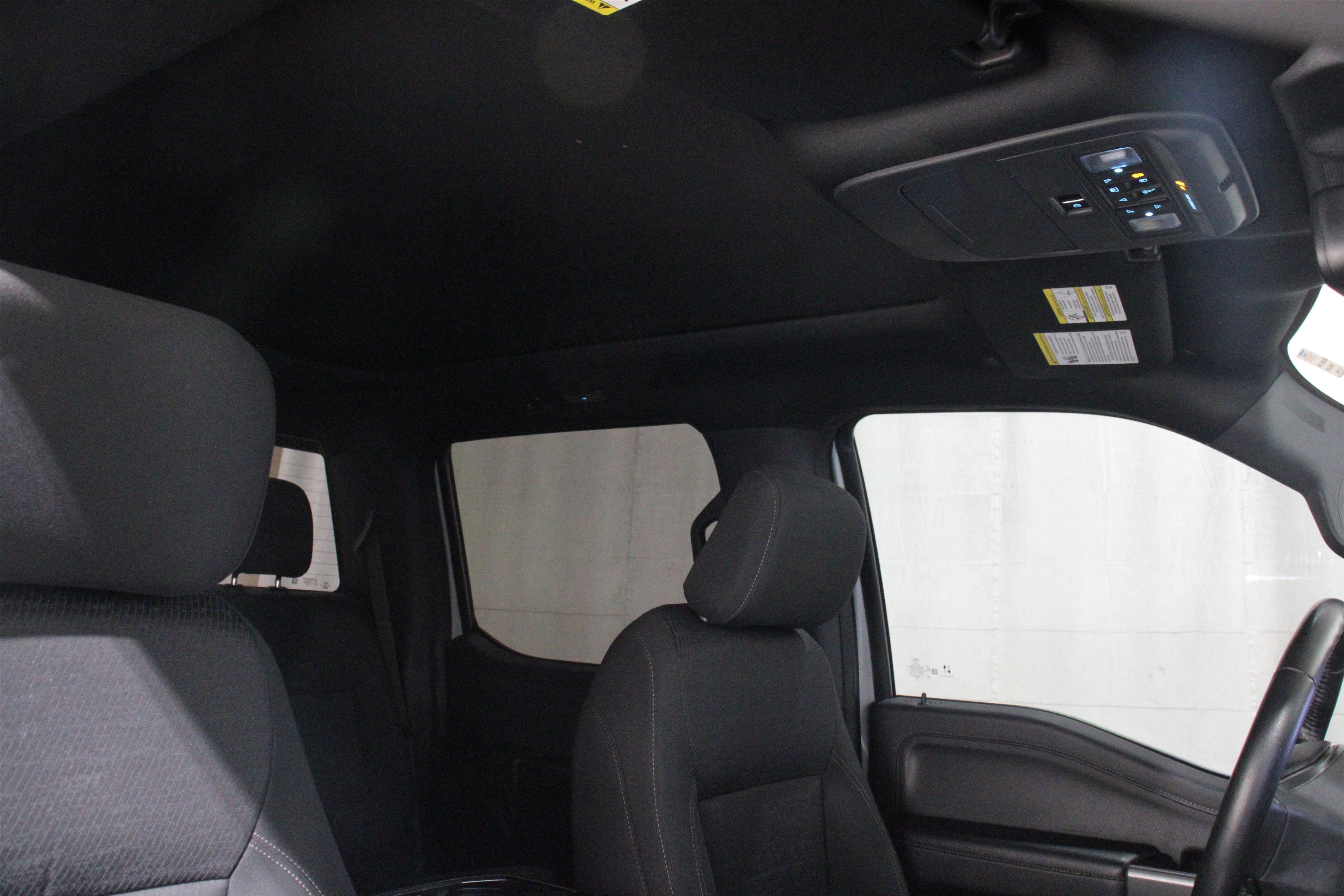 Used 2022 Space White Metallic Ford XLT image 28