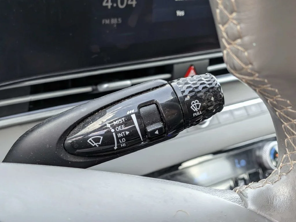 Used 2025  Hyundai SEL Convenience image 14