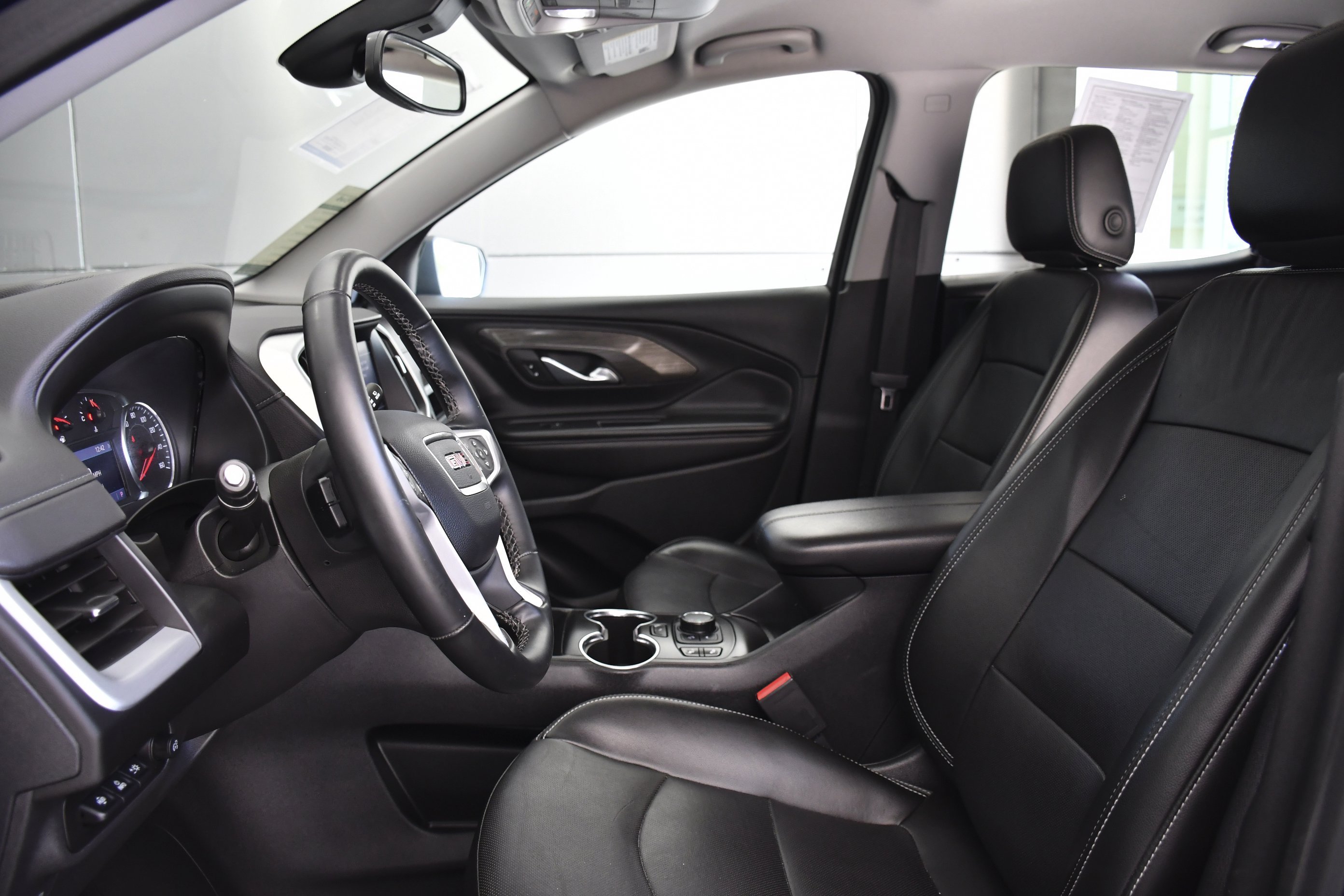 Used 2023 Marine Metallic GMC SLT image 19
