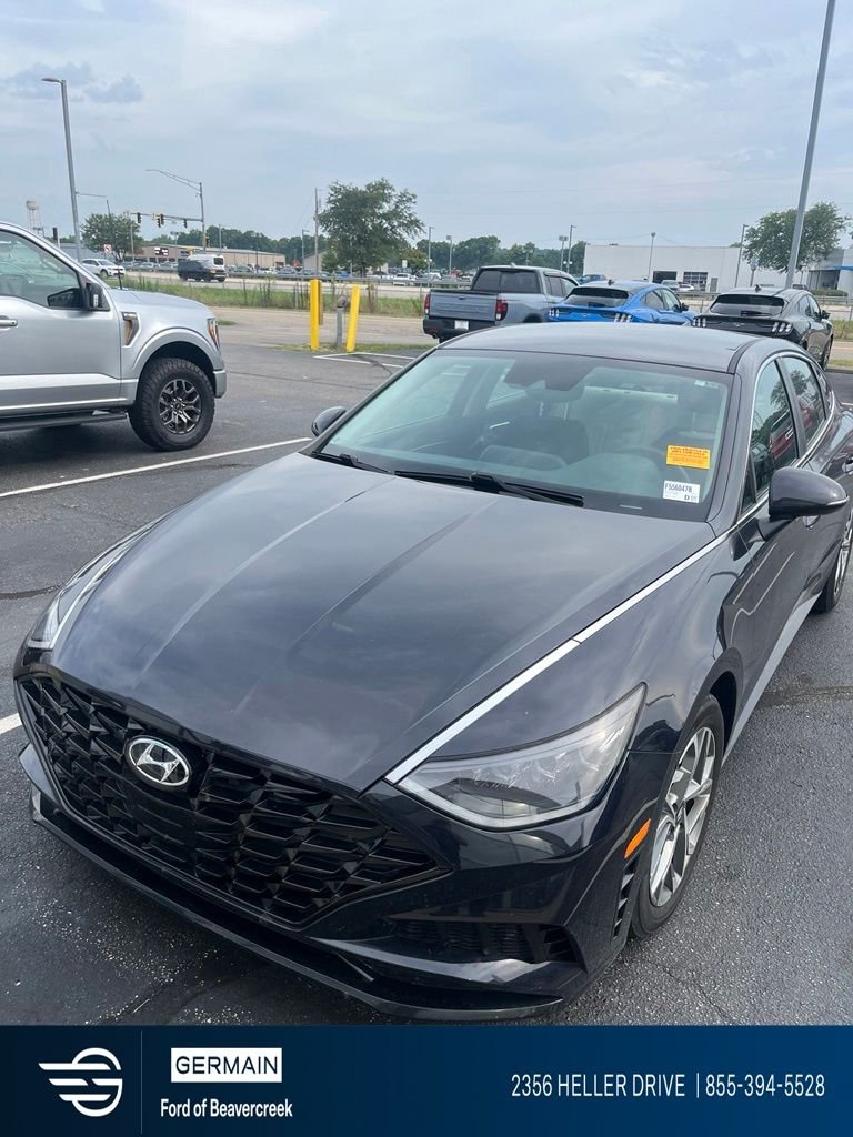 Used 2023 Carbon Blue Hyundai SEL image 1