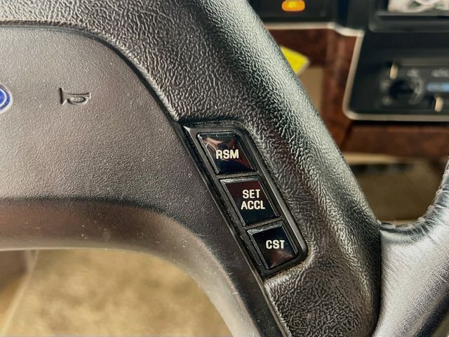 Used 1989 Red Ford  image 25