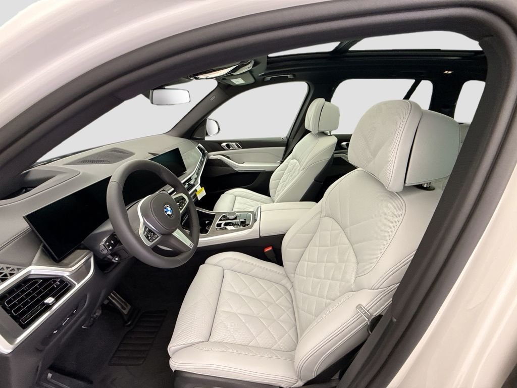 New 2026 Alpine White BMW sDrive40i image 18