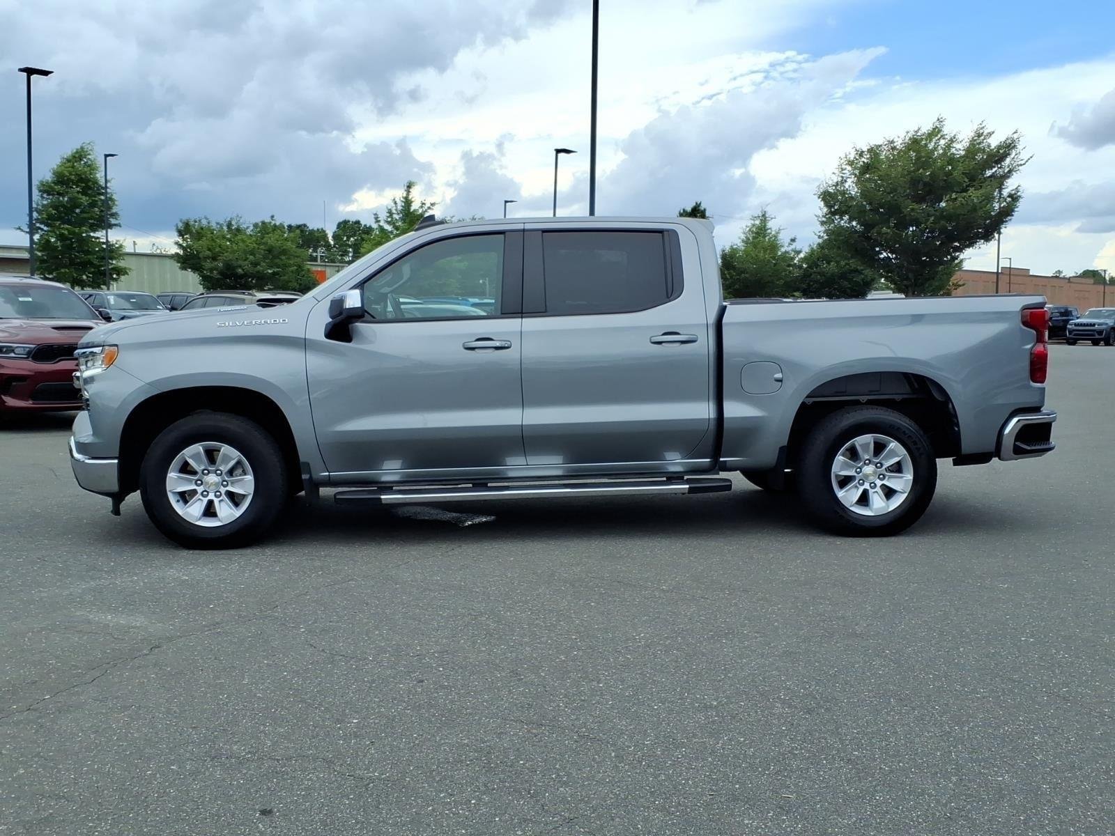 Used 2025 Sterling Gray Metallic Chevrolet LT image 3