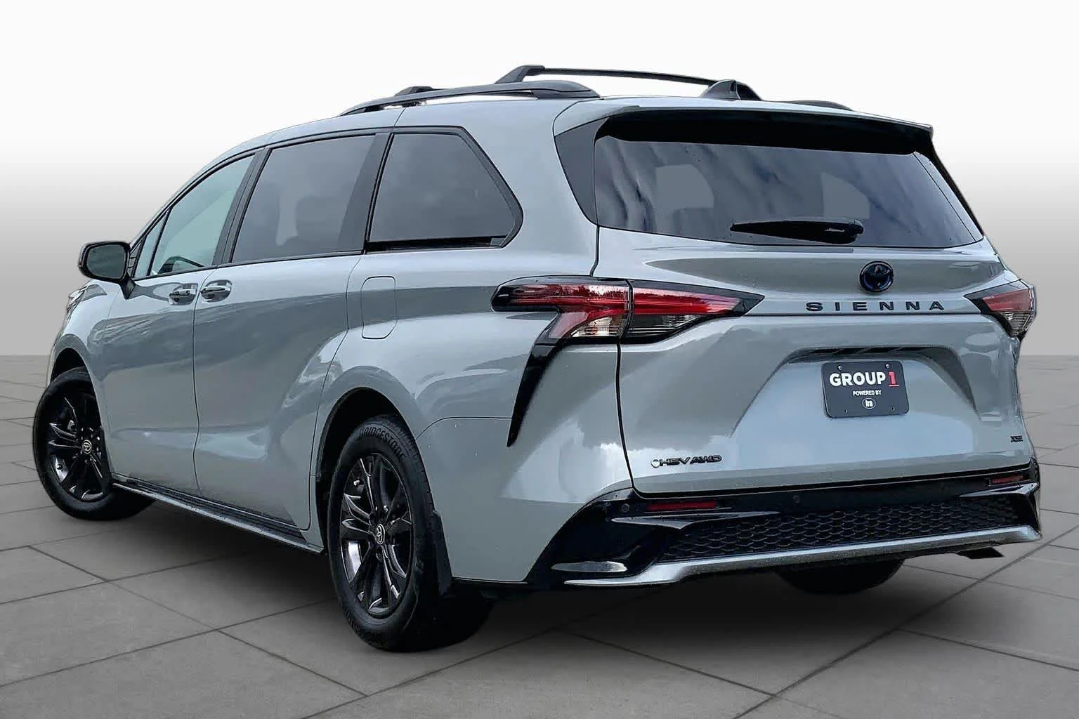 Used 2025 Cement Toyota XSE image 12