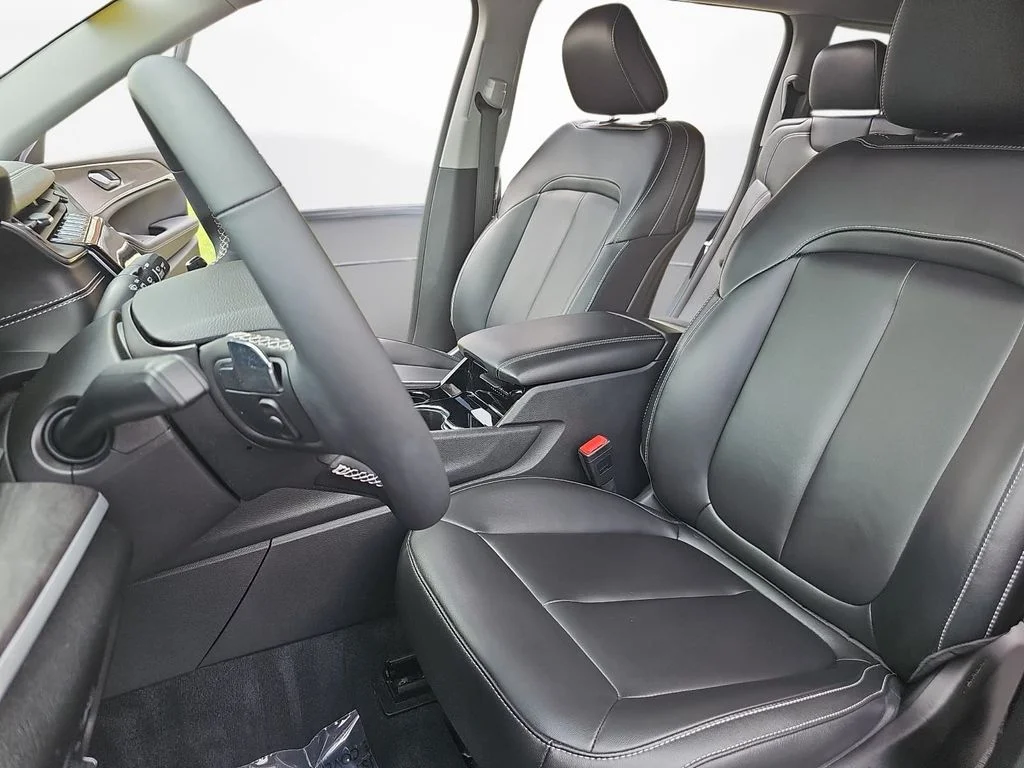 Used 2023 Black Jeep Limited image 16