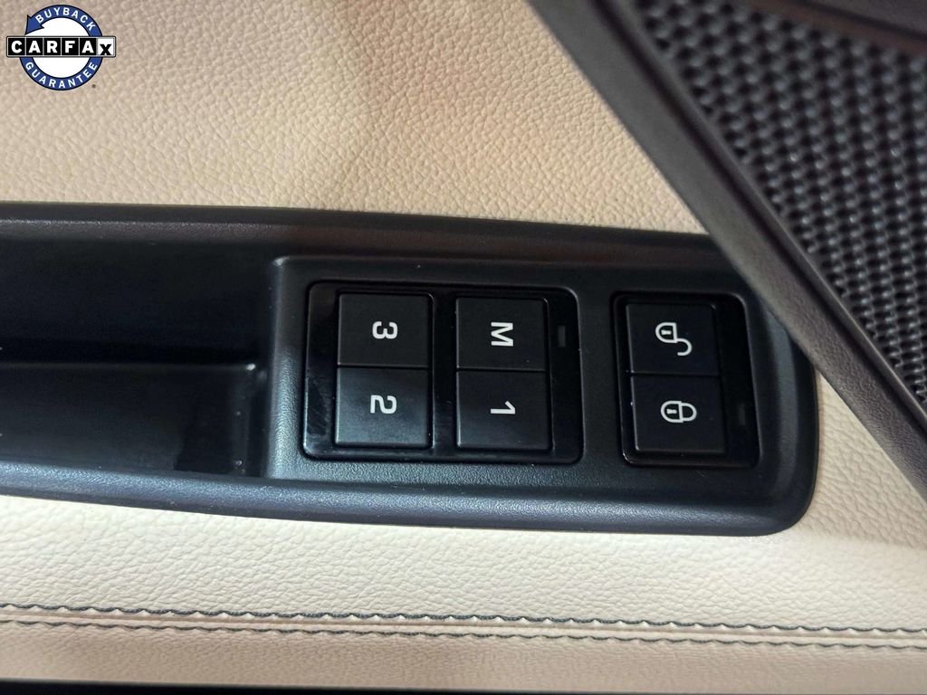 Used 2019  Jaguar 25t Prestige image 19