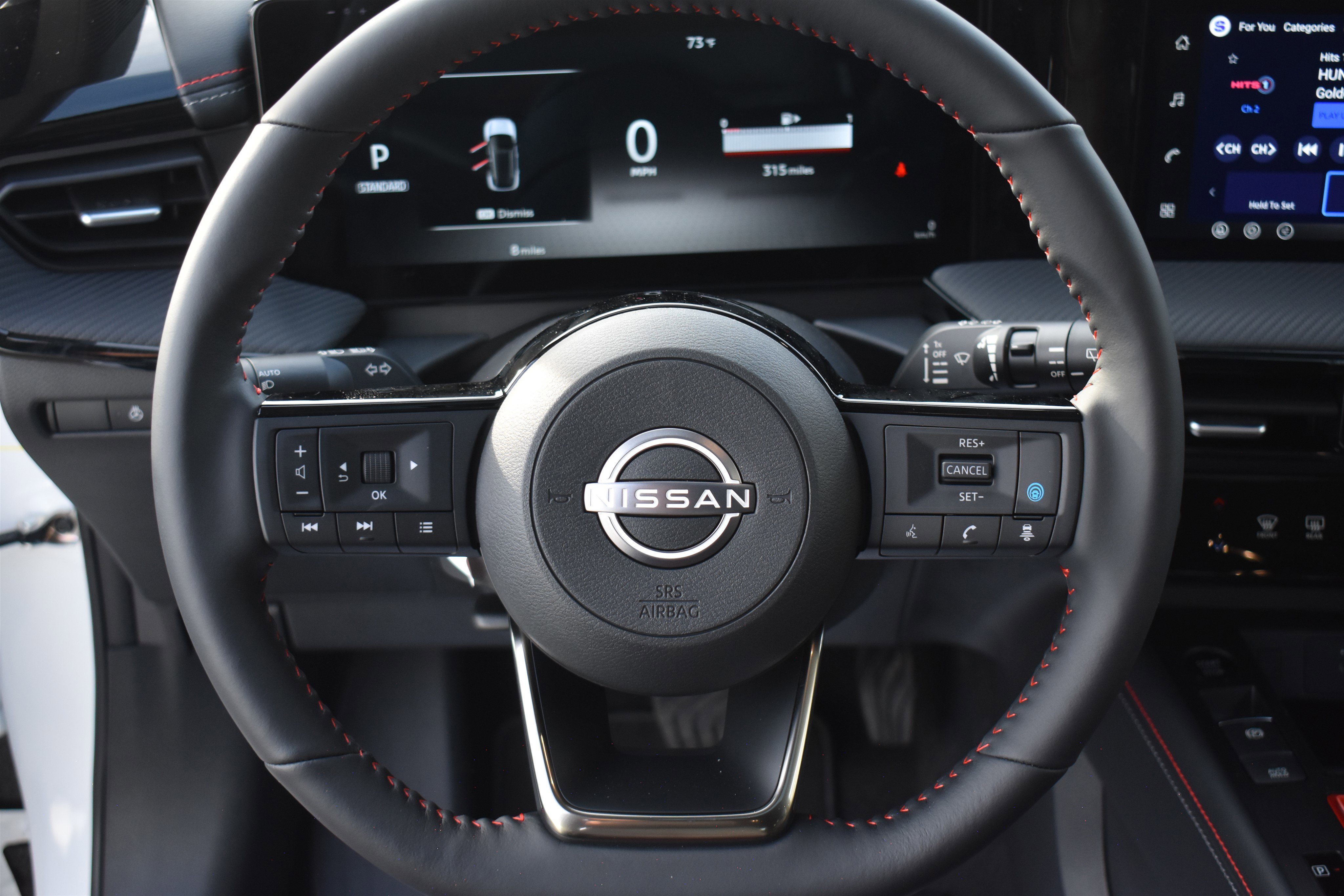 New 2026 Aspen White TriCoat / Super Black Two-tone Nissan SR image 20