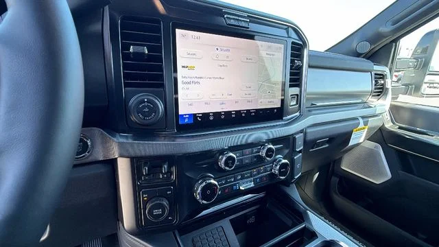 2026 Ford F-450 Super Duty Platinum - Photo 28