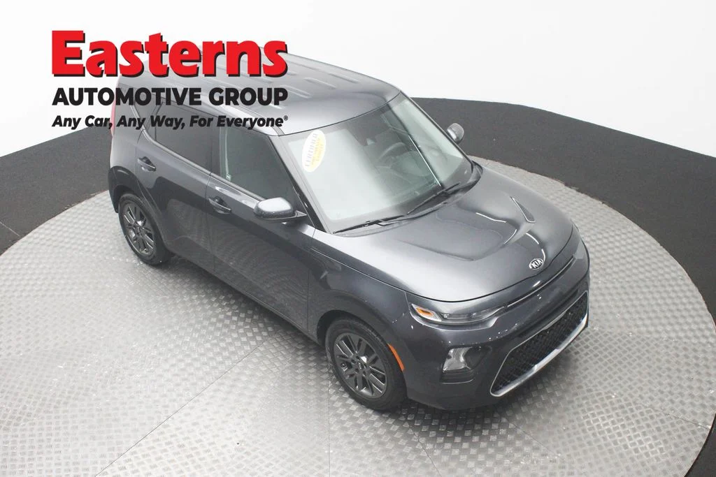 Used 2021 Gray Kia S image 3